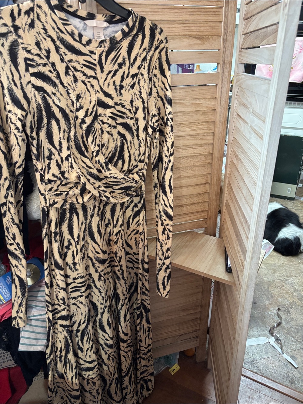 H&M Beige and Black Twist-Waist Maxi Dress Small